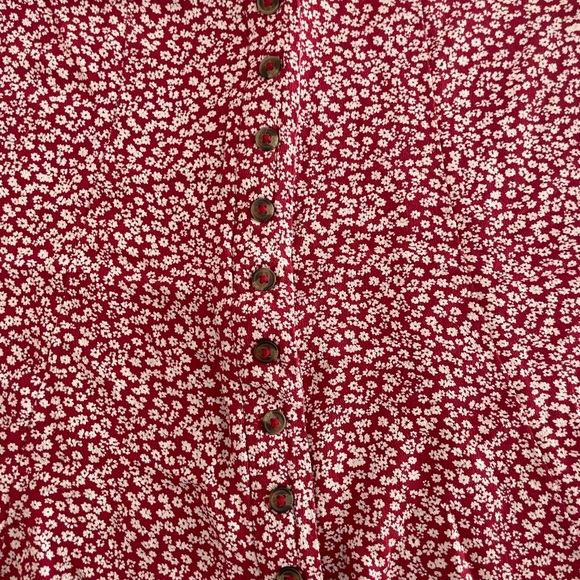 American Eagle Red Floral Skirt (size 0) - Picture 2 of 7